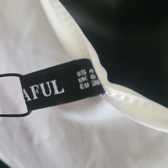 Zaful NWT White Crop Top size 4 - Picture 5 of 7